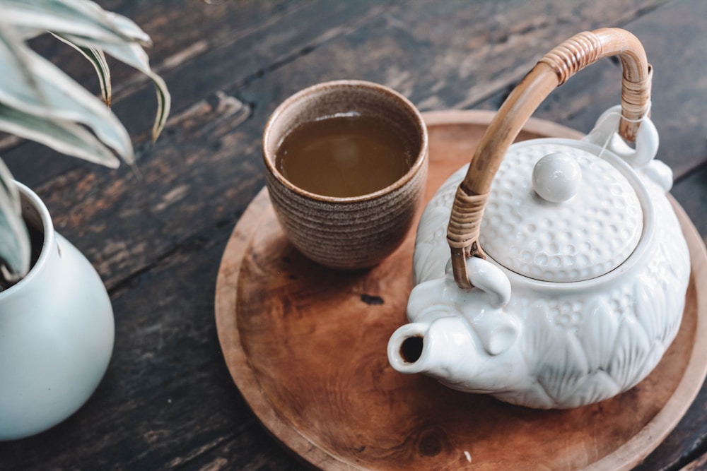 Pouring Chai Stream